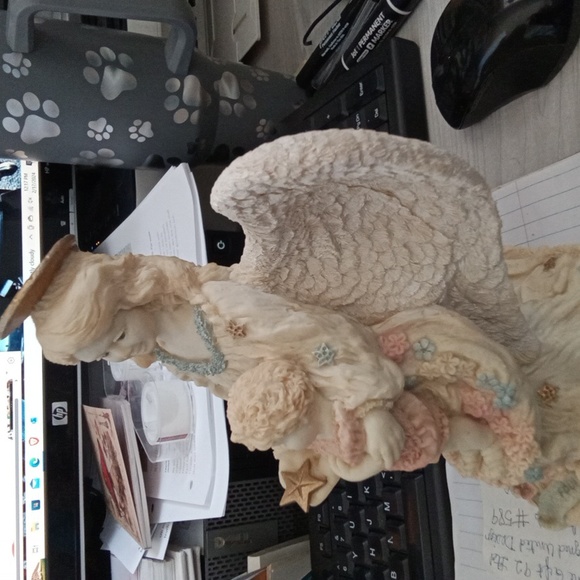 #1506 The Gift - Picture 2 of 4